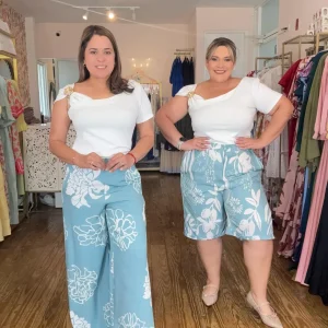 Blusa Blanca Elegante para Mujer con Lazo Decorativo – Blusa Casual Chic para Oficina y Eventos | Moda Femenina en Panamá