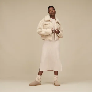 Classic MICRO Sand de UGG