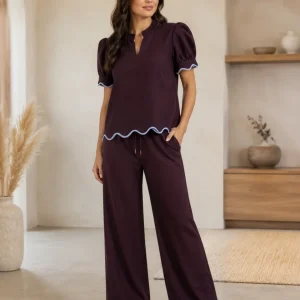 Conjunto Cafe de Blusa con Ribete Ondulado y Pantalón Palazzo