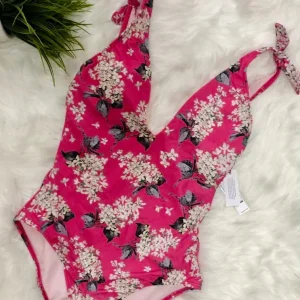 PINK SUWIMSUIT