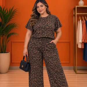 Conjunto Plus Size Estampado Animal Print de Dos Piezas