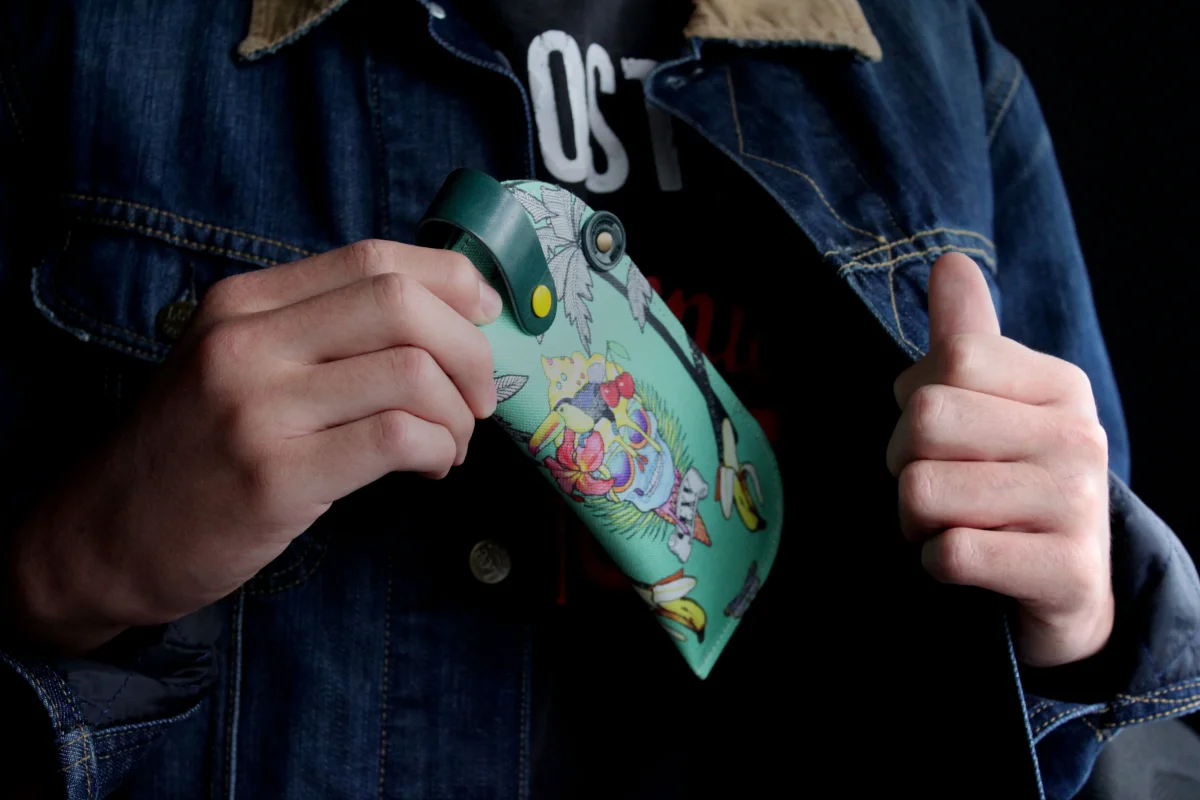 NO.15 | SUNGLASSES SLEEVE - SWEET SKULLS - Imagen 3