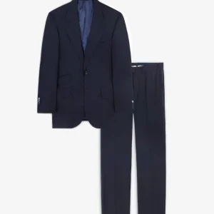 TRAJE BÁSICO