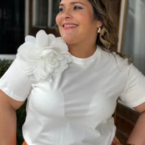SWEATER  BLANCO CON FLOR