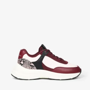SNEAKERS TRACK
