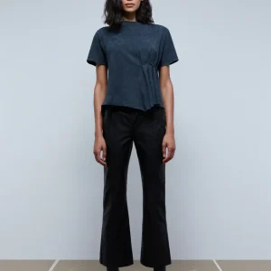 CAMISETA LAVADA PLISADO LATERAL