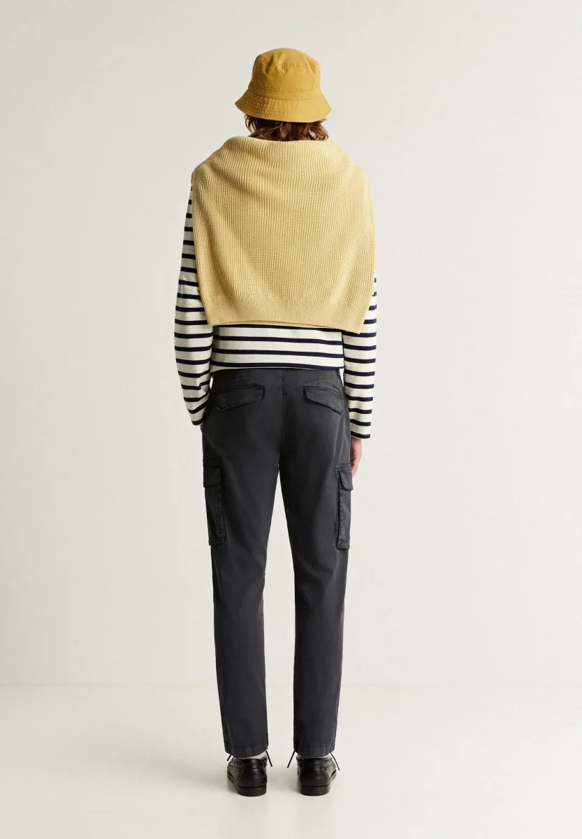 PANTALÓN CARGO - Imagen 5