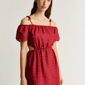 VESTIDO BORDADO HOMBRO DESCUBIERTO