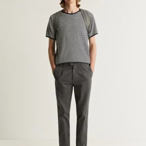 PANTALÓN CHINO PINZAS