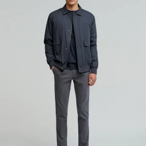 PANTALÓN CHINO PINZAS