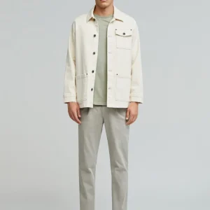 PANTALÓN CHINO PINZAS