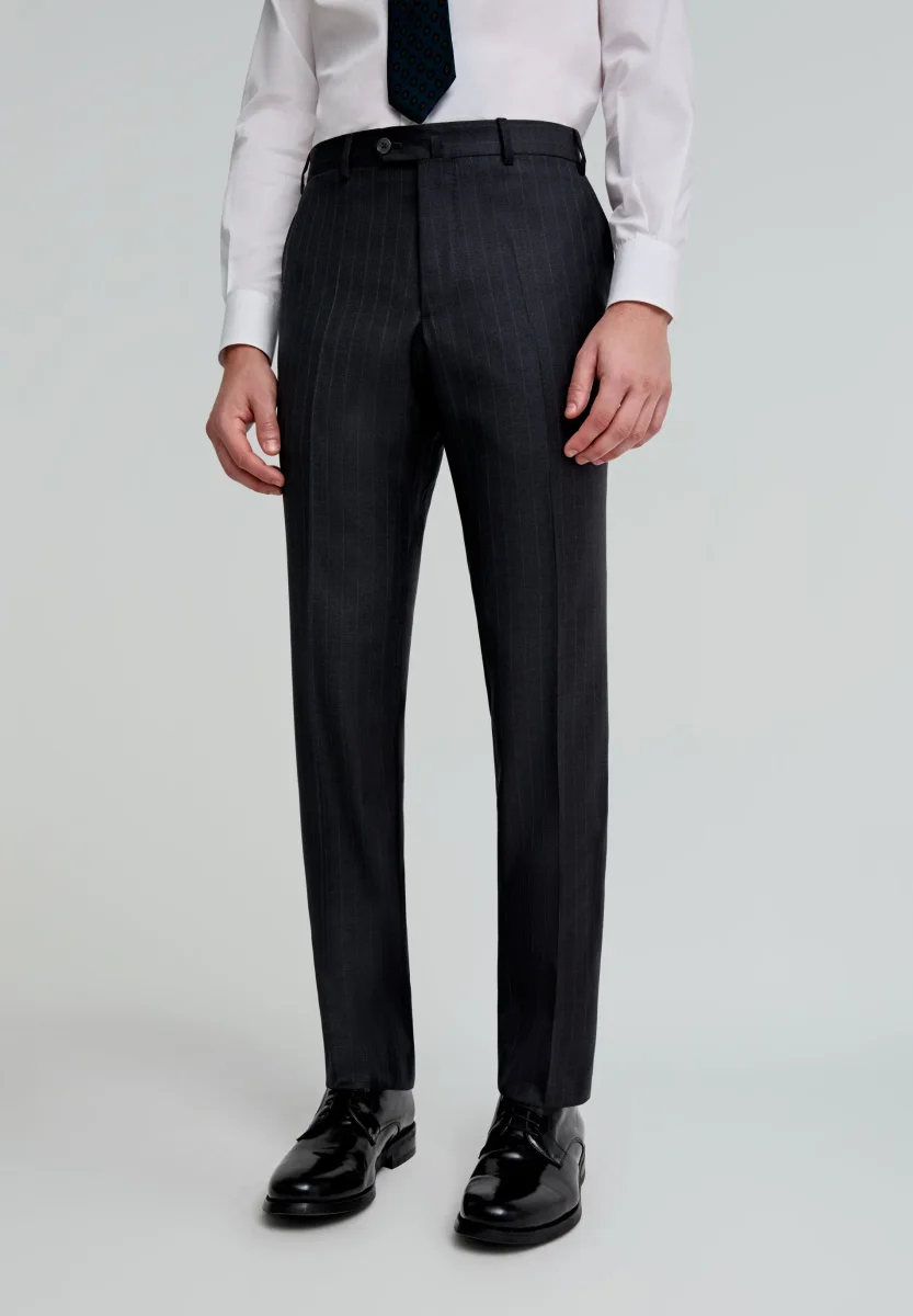TRAJE GRIS RAYA DIPLOMÁTICA - Imagen 8