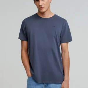 CAMISETA CALAVERA BORDADA TONO