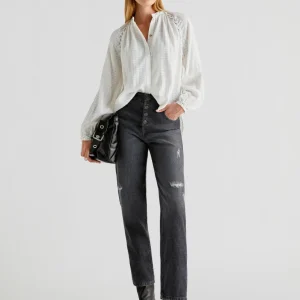 BLUSA DETALLES TRENZADOS