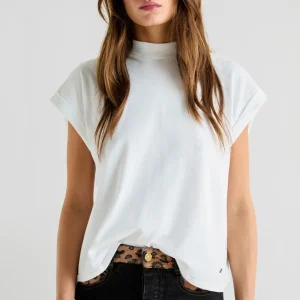 CAMISETA CUELLO PERKINS