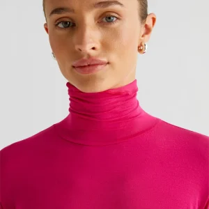CAMISETA COMFY CUELLO ALTO