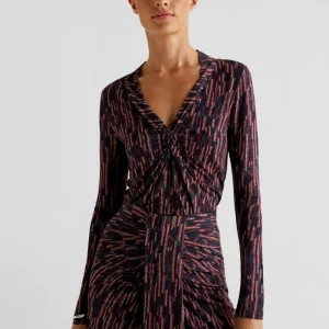 CAMISETA FRUNCE ESCOTE