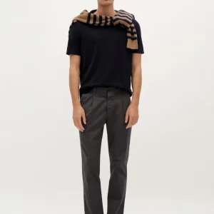 PANTALÓN CHINO PLIEGUES