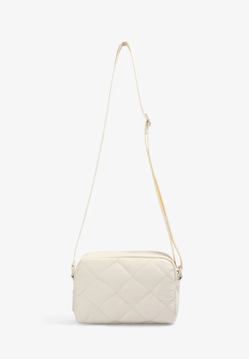 BOLSO BANDOLERA ACOLCHADO - Imagen 4