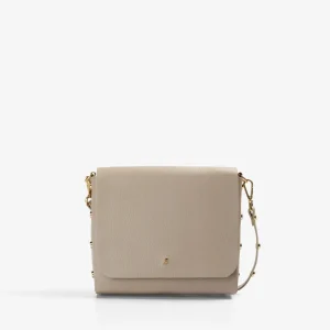 BOLSO DE PIEL CON APLIQUES