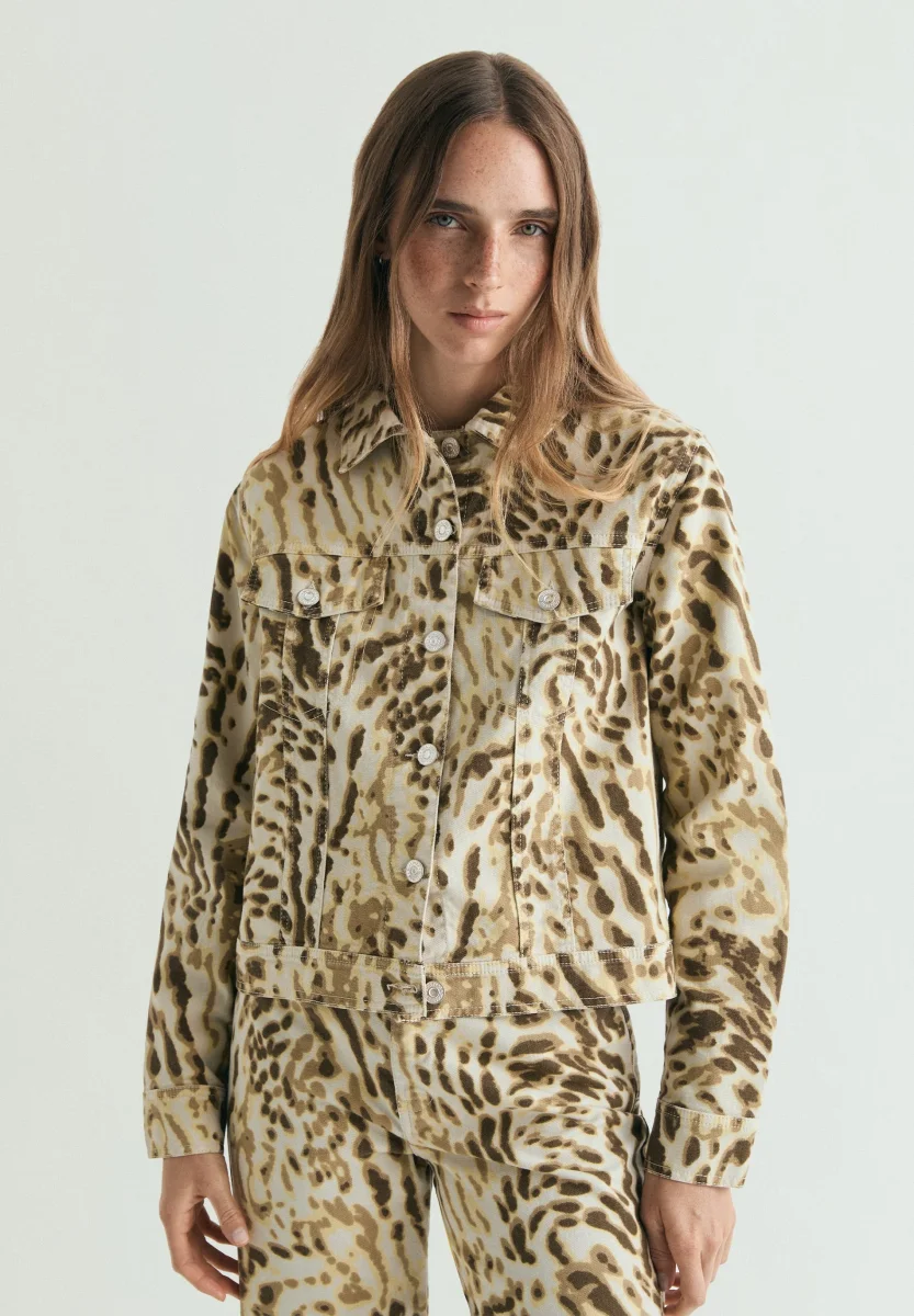 CHAQUETA DENIM ANIMAL PRINT