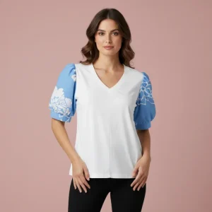 Blusa Blanca con Mangas Abullonadas Azules/ Blusa Elegante y fresca para mujer en Panamá