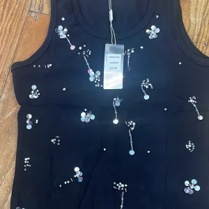 SWEATER NEGRO CON CANUTILLO
