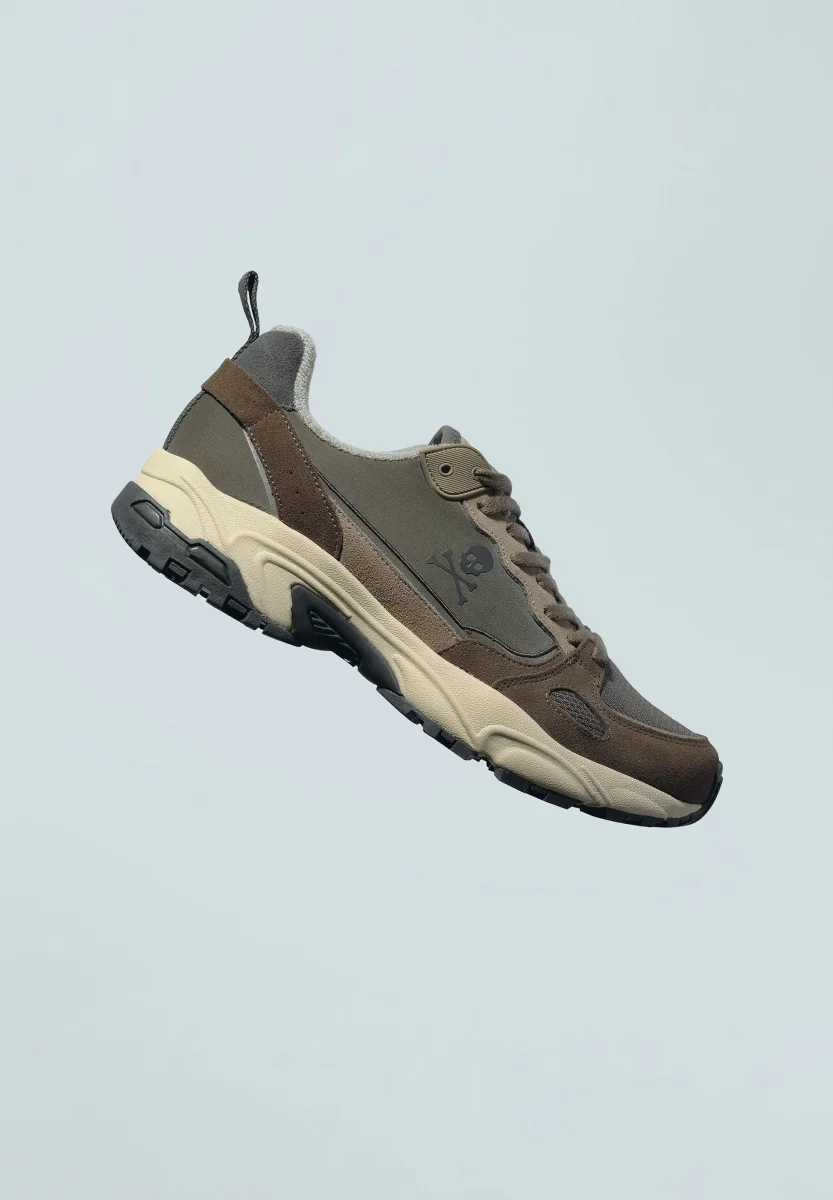SNEAKERS COMBINADA CALAVERA - Imagen 2