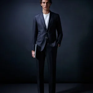TRAJE GRIS RAYA DIPLOMÁTICA