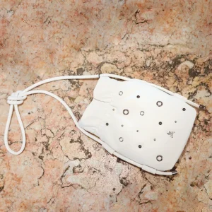 BOLSO MINI SACO TACHUELAS