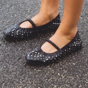 BAILARINAS PIEL TACHUELAS