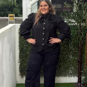 SARISA BLUSA PLUS SIZE  NEGRA