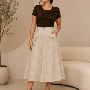 Falda Midi Beige Bordada