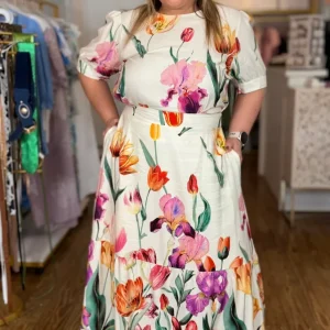 Conjunto Floral Elegante para Mujer en Panamá/Moda Plus Size y Casual Chic