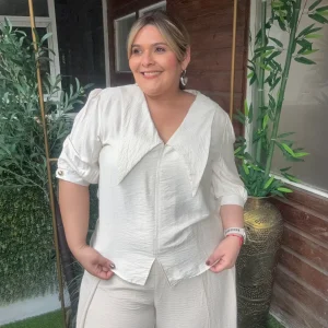 BLUSA PLUS SIZE ARACELY BEIGE