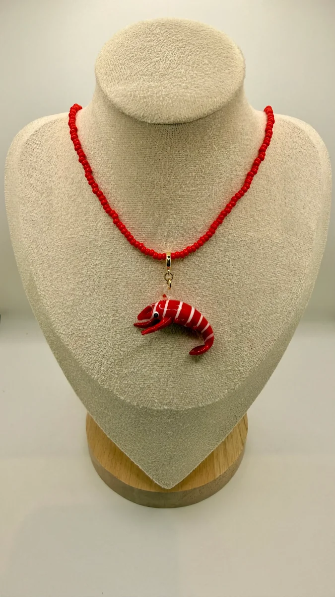 Collar Colombiano Rojo Con Dije De Langosta - Imagen 2