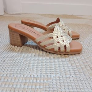 Sandalias Piel Carrera Oro