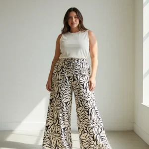 Pantalón Plus Size  Palazzo Beige con Negro Estampado para Mujer/ Pantalón ancho Elegante en Panamá