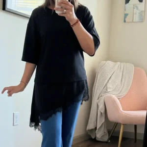 BLUSA PLUS SIZE NEGRA CON EXTENSION DE SATIN Y ENCAJE/ ESTILO ROMANTICO ELEGANTE/BOUTIQUE DE MUJER PANAMA