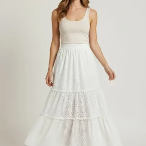 FALDA BLANCA OJALILLO CORAZONES