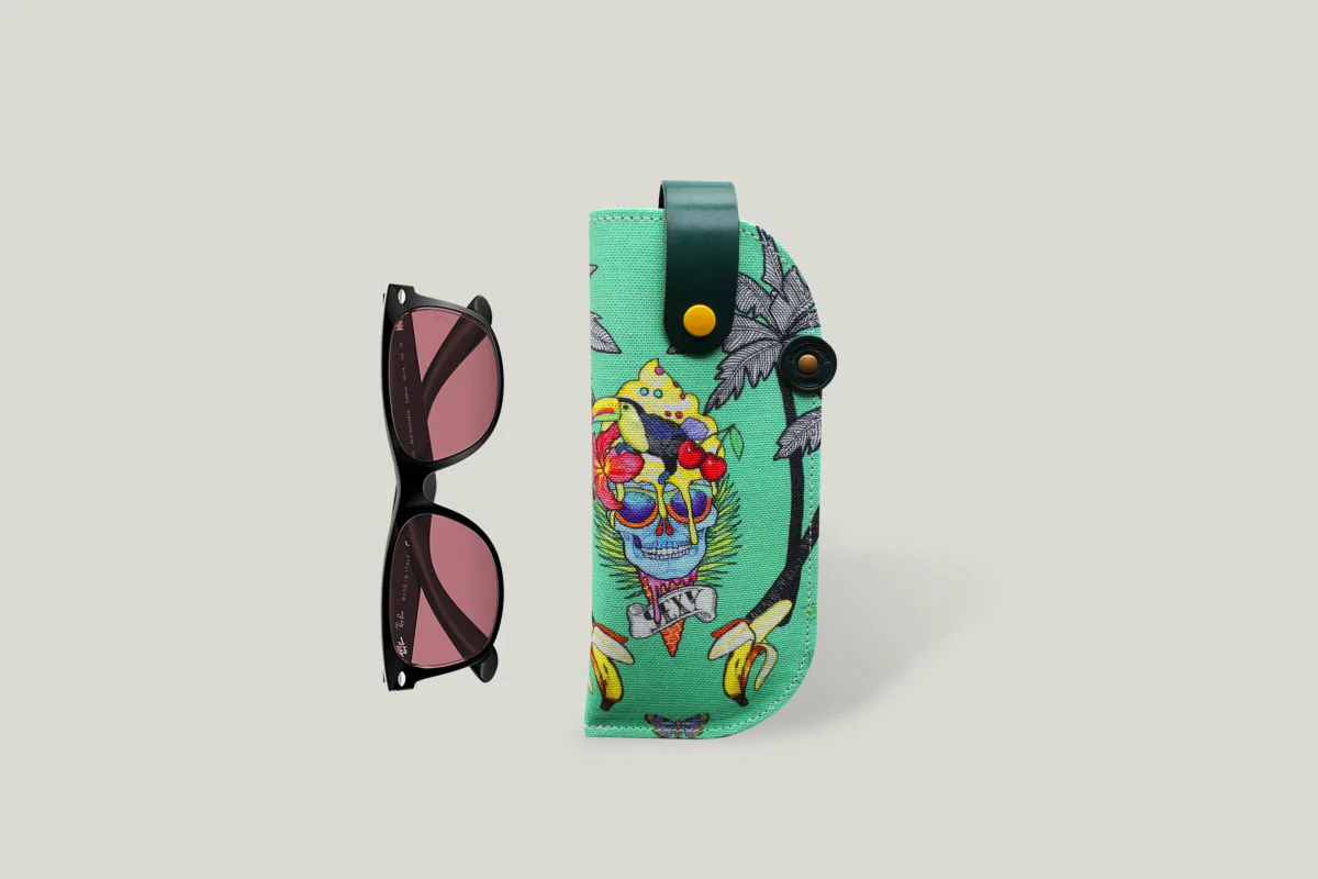 NO.15 | SUNGLASSES SLEEVE - SWEET SKULLS - Imagen 2
