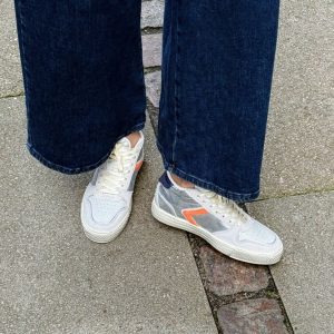 SNEAKERS BOTAS METALIZADAS