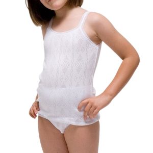 Camiseta interior niña tirantas calada en algodón
