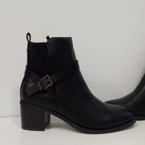Botines Armony Manuela Negro