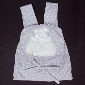 Mochila punto de cruz huellas