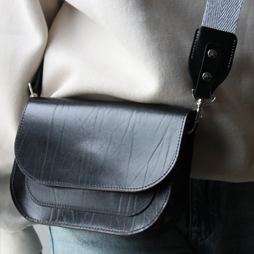 CROSSBODY SATCHEL - NEGRO - Imagen 4